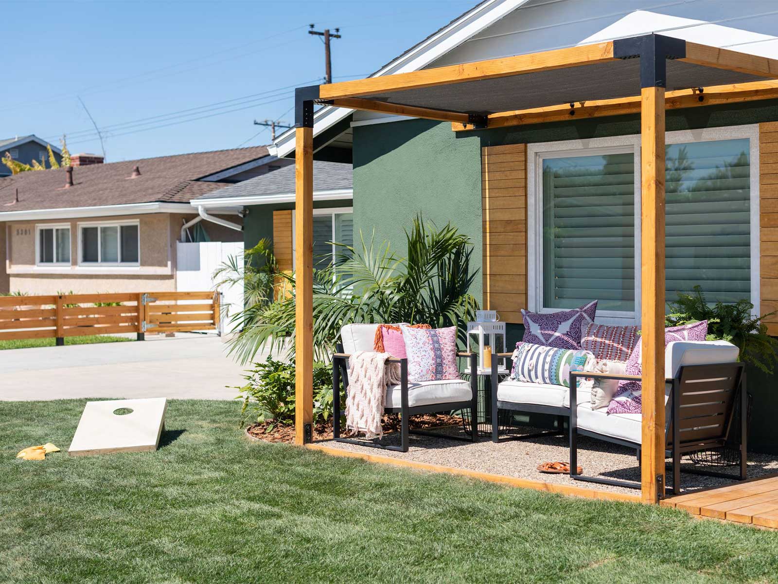 How to Make a DIY Epoxy Pea Gravel Patio | Pea Gravel Epoxy Outdoor Patio, image size:1600x1200