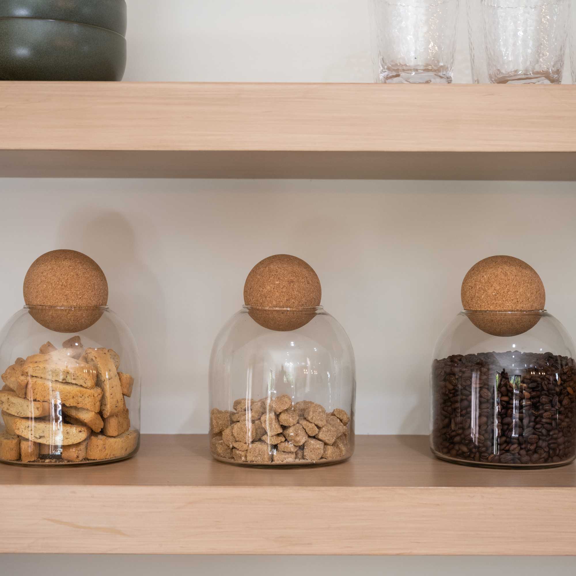 Homlly Stackable Airtight Glass Jar Storage Containers with Acacia